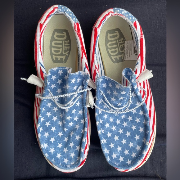 Wally Patriotic Stars and Stripes Hey Dude 13 - Picture 6 of 13